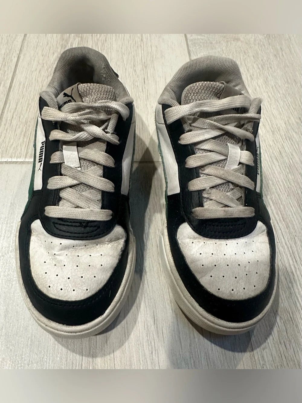 Puma unisex Kids' Black, White and green Low-Top Sneakers